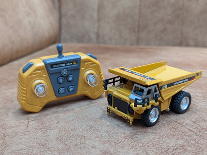 1:64 RC Speed-Regulating Alloy Model Dump Truck