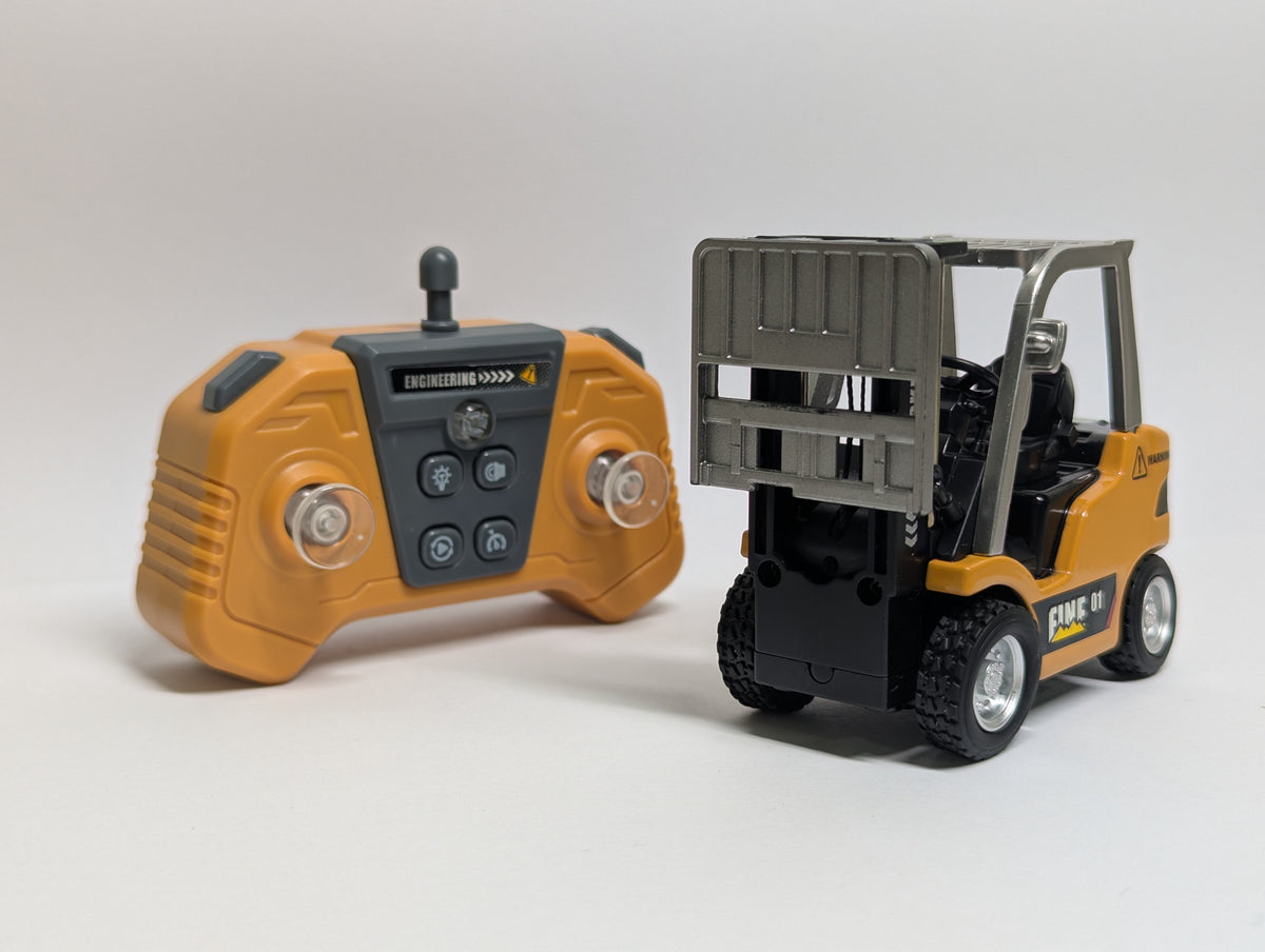 1:64 RC Engineering Forklift – Speed-Regulating Alloy Model Car