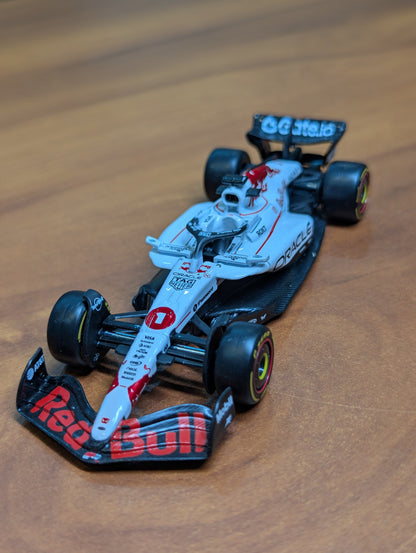 Burago 1:43 Oracle Red Bull Racing RB21 – Japan GP Livery